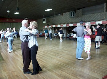 fun_2004_three.jpg (32102 bytes)