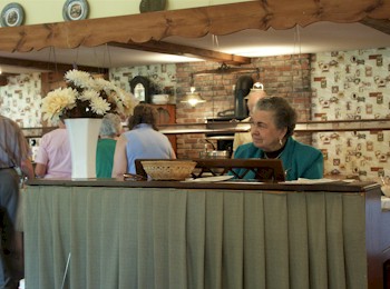 fun_2004_twenty_three.jpg (31083 bytes)